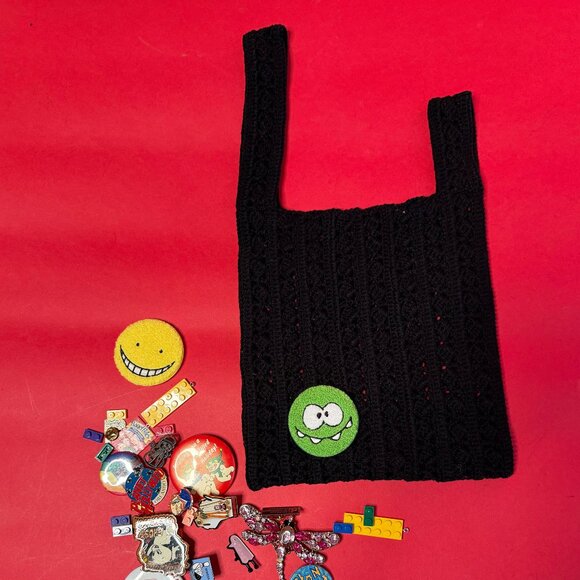 Handmade & Upcycled Mini Knit Tote + Vintage Pins Set - Picture 6 of 12